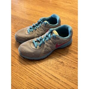 Nike Revolution 2 GS Athletic Running Sneakers Youth Size 6Y 555090-064 Sport